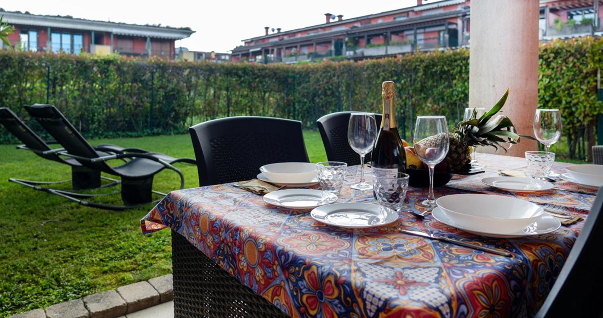 Appartement Oleandro - Featuring A Private Garden And Access To 5 Pools Desenzano del Garda